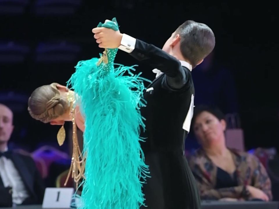 И роза в зубах: почему мужчины массово потянулись на танго