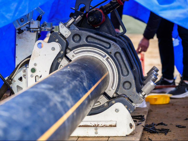 Большой презент от маленькой компании: почему жители Подмосковья дарят свои газовые сети государству