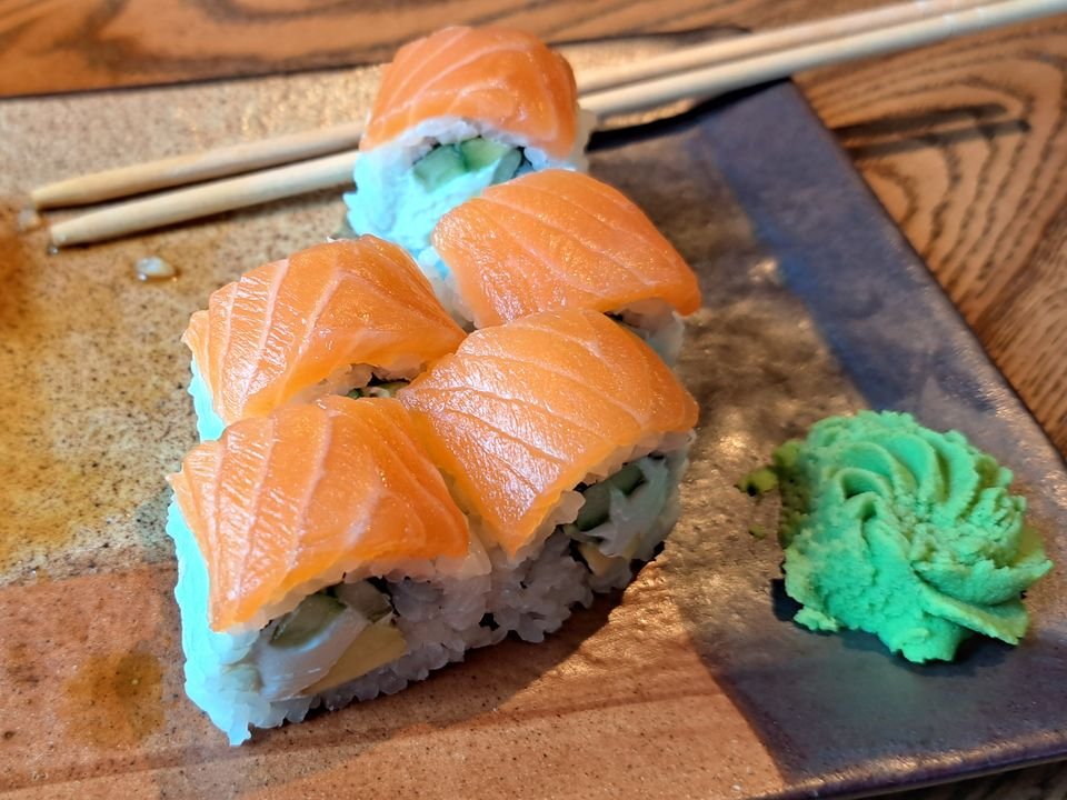 Не все роллы одинаково полезны: разбираемся, какие выбрать, чтобы не отравиться