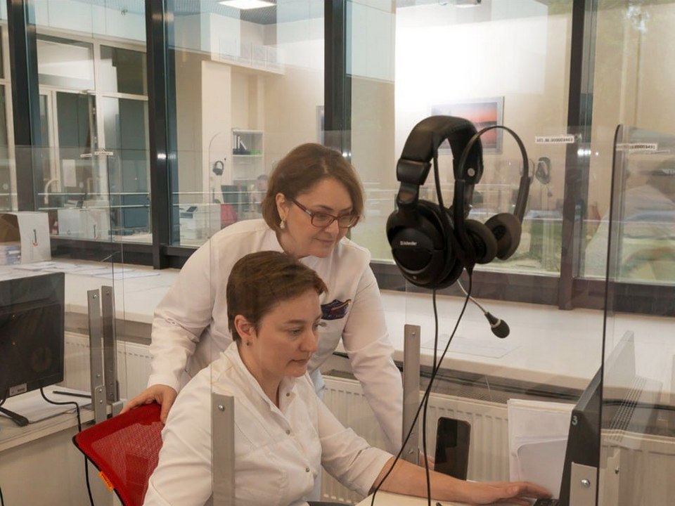 Нейробабушка рассказала, какими способами можно записаться в поликлиники Мытищ