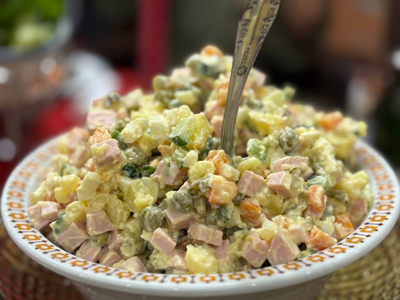 Ваш «прошлогодний» салат — рассадник бактерий: диетолог назвала точную дату, когда его нужно выбросить