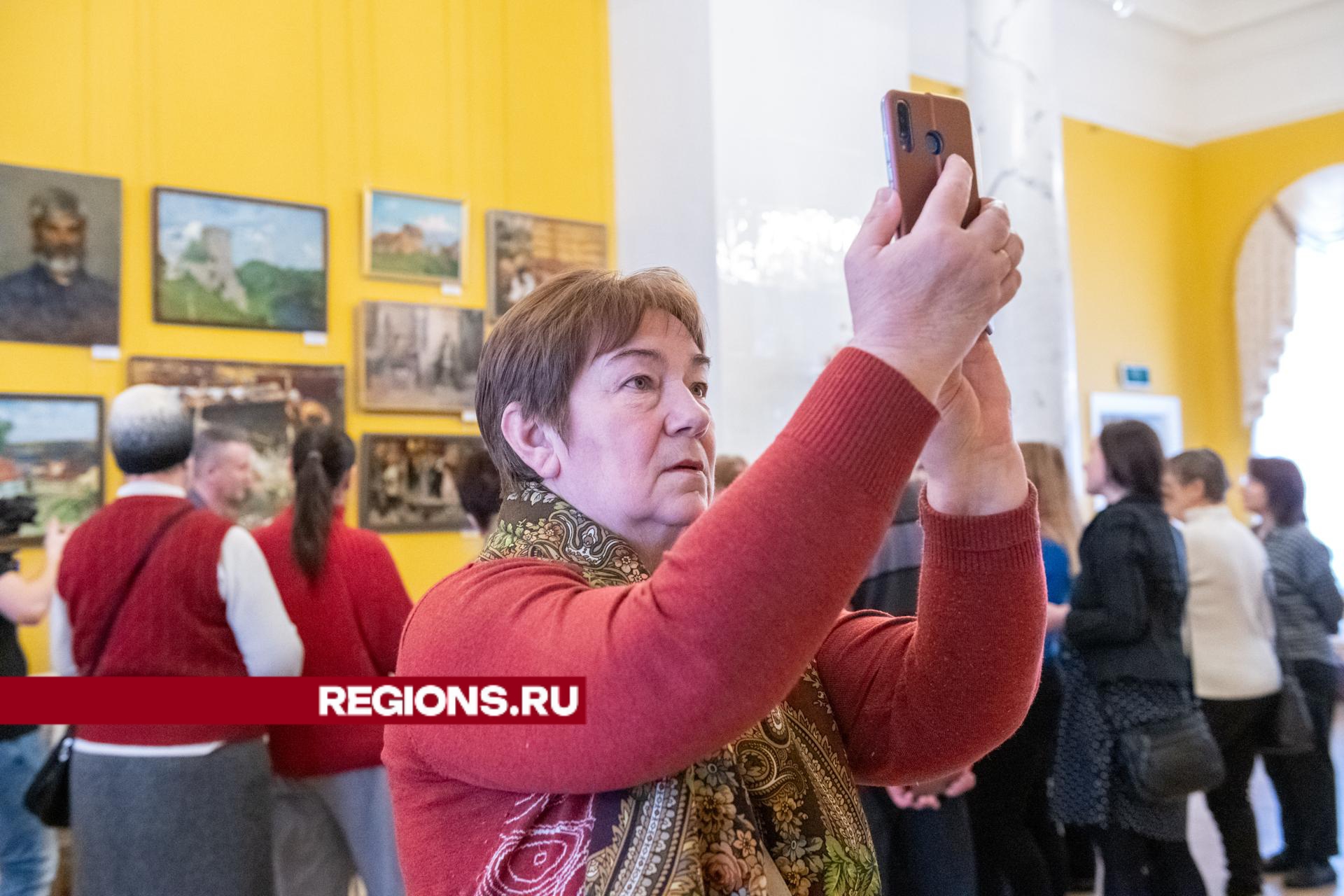 В Лыткаринском музее открылась выставка заслуженного художника РФ |  REGIONS.RU / Лыткарино