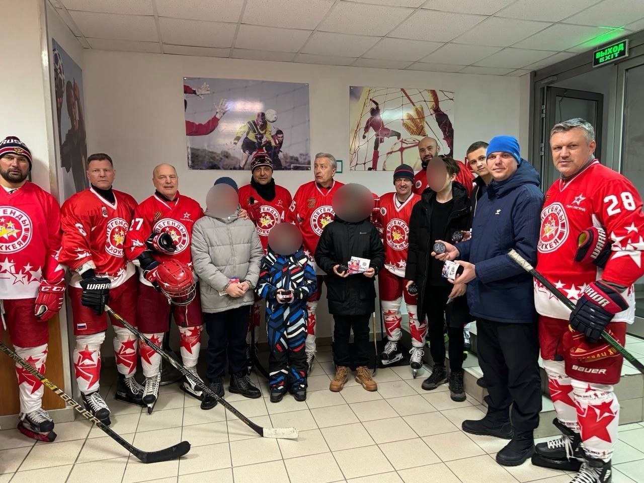 Возвращение победителя олимпийских игр в древней греции. Он победит он вернется домой. Скоро я вернусь домой. Рисунок на тему победа. Он победит он вернется домой.