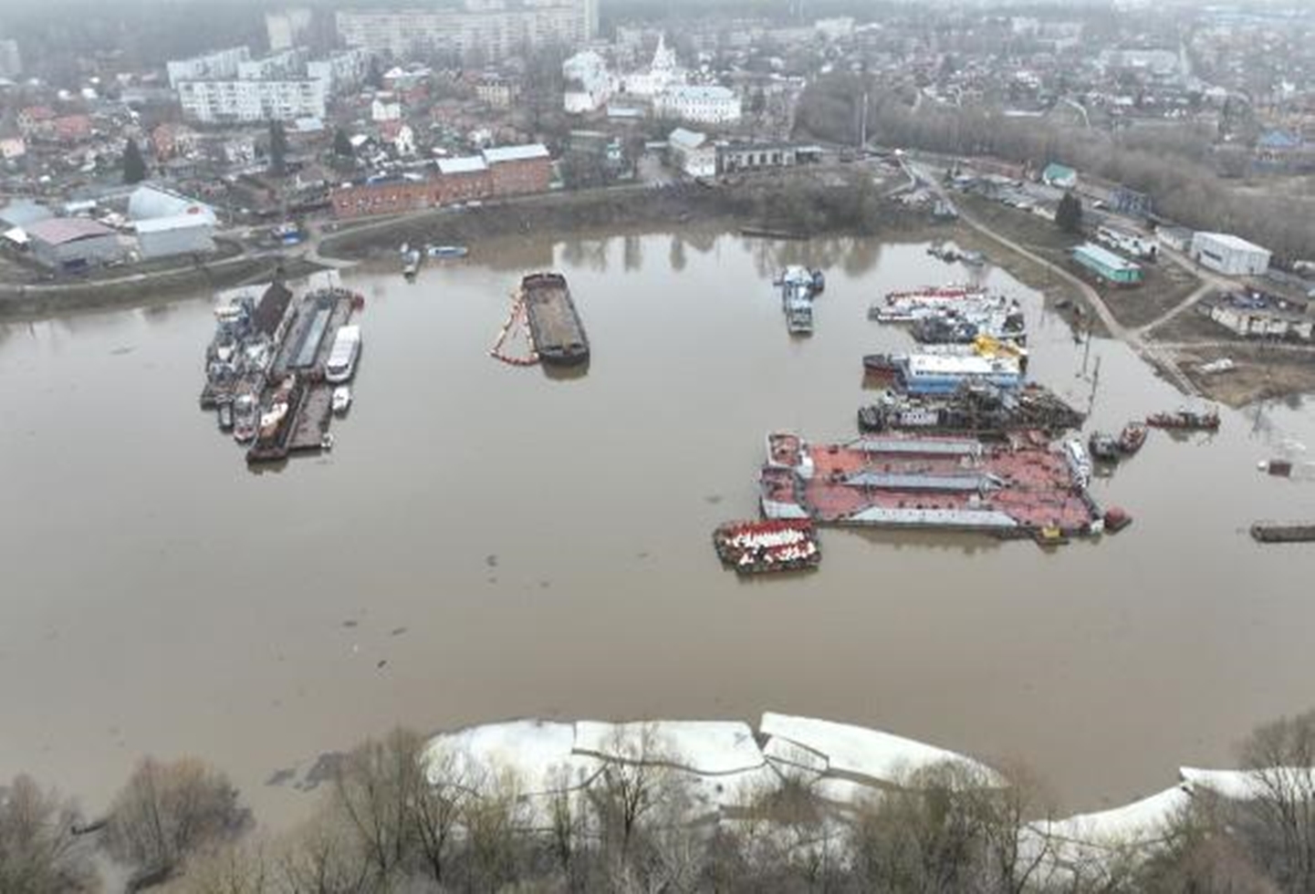 Уровень воды в реке Оке под Серпуховом превысил 144 см | REGIONS.RU /  Серпухов