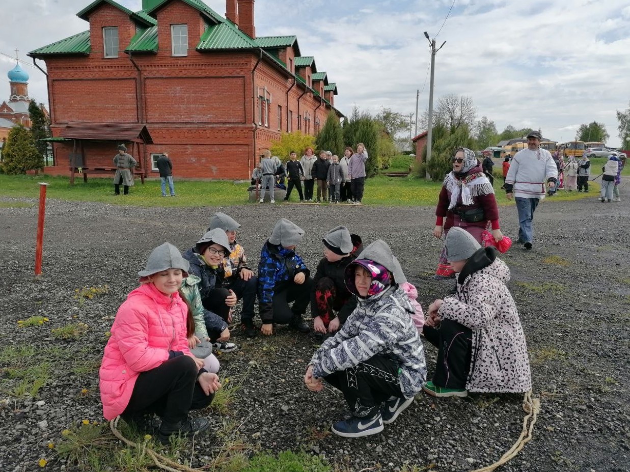 Зарайские школьники стали героями пасхального праздника в Рожново |  REGIONS.RU / Зарайск