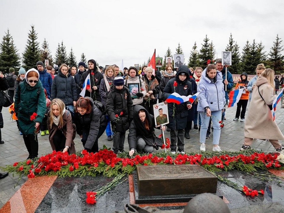 Пантеон защитников отечества в мытищах фото Память сильнее оружия: на Пантеоне защитников Отечества в Мытищах почтили память