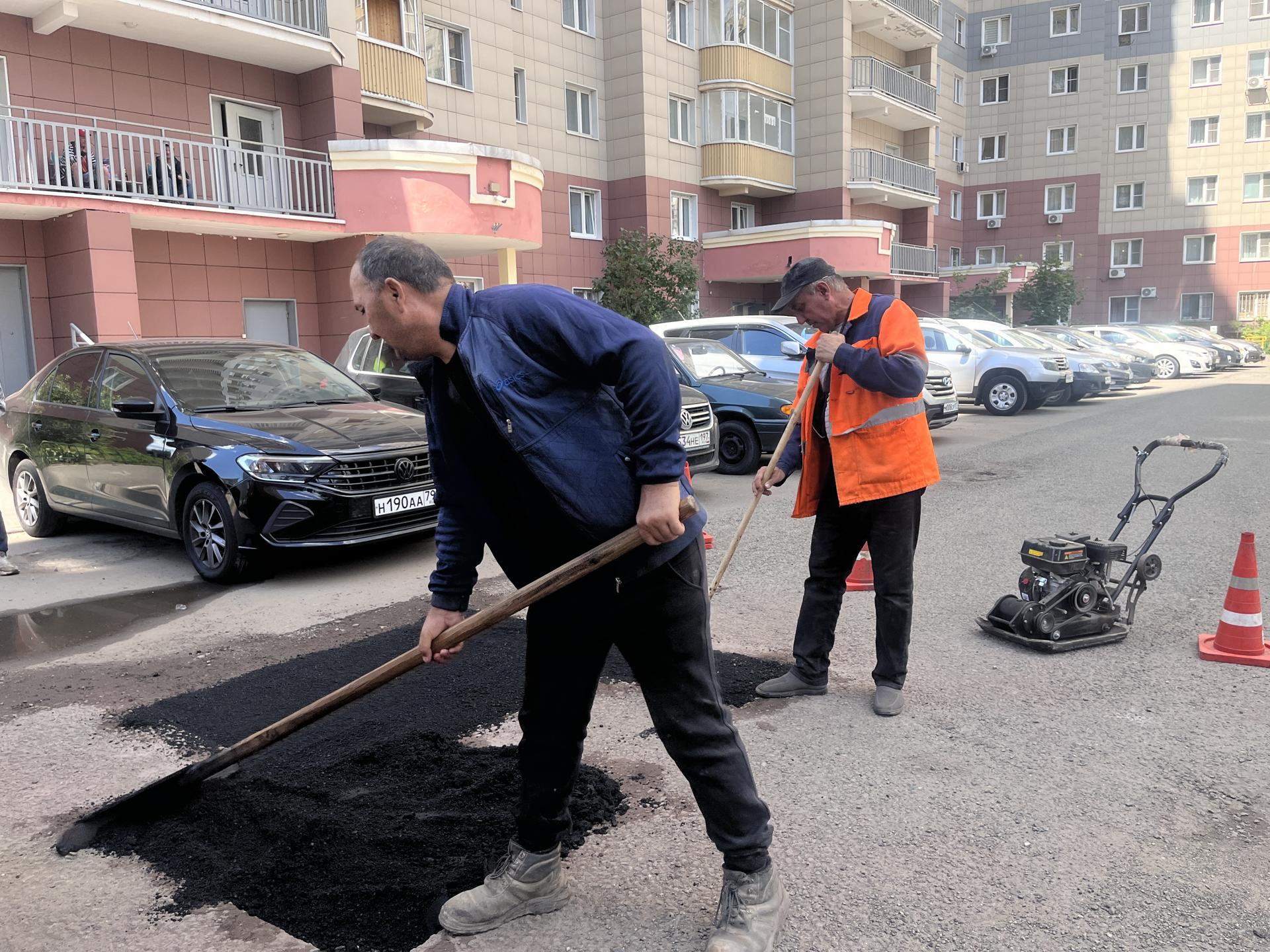 В Балашихе отремонтировали дорогу во дворе дома №2 на улице Демин луг |  REGIONS.RU / Балашиха