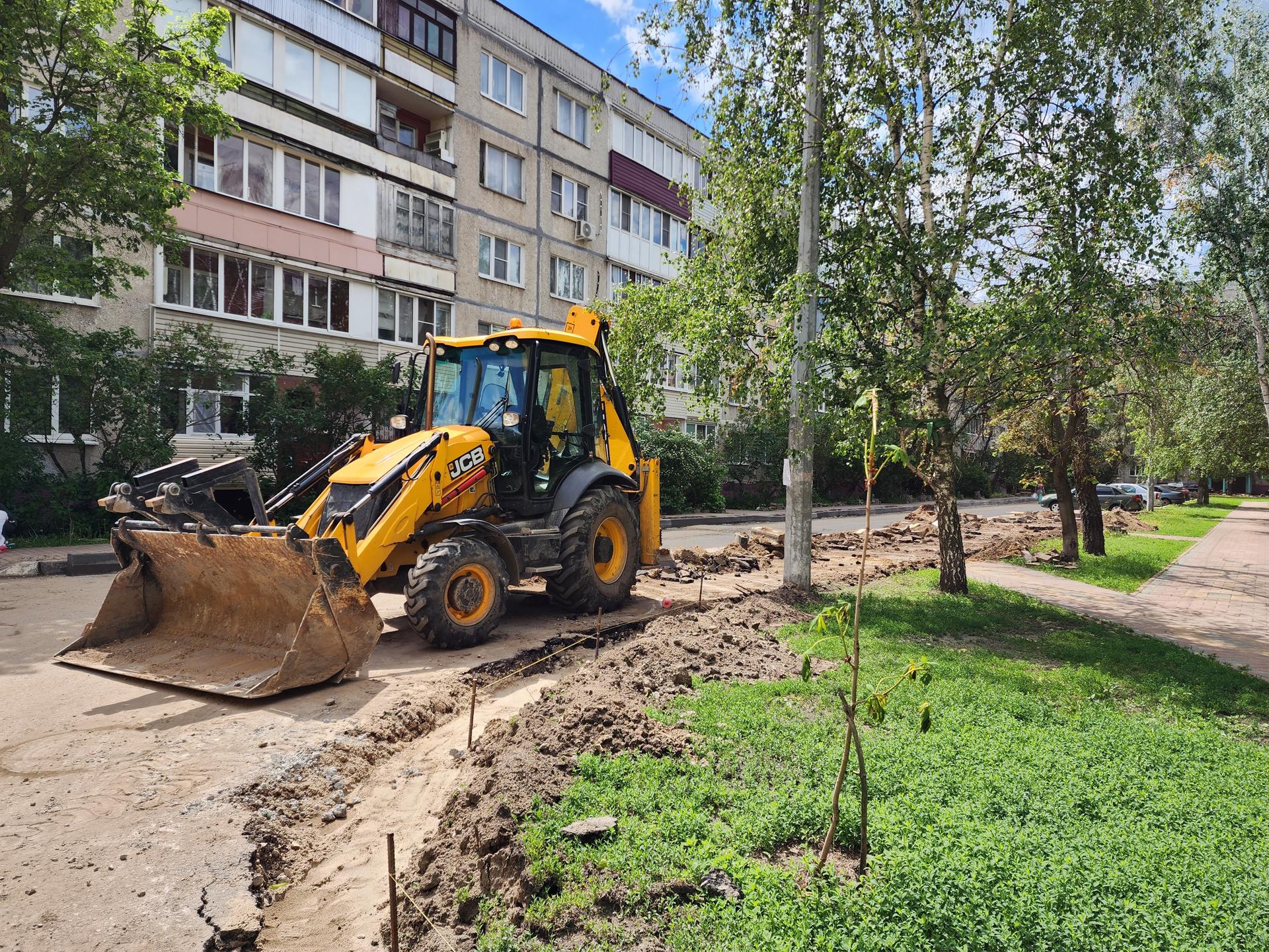 Новые скамейки, урны и детская площадка появятся во дворе домов на улице  Гурьева | Раменское