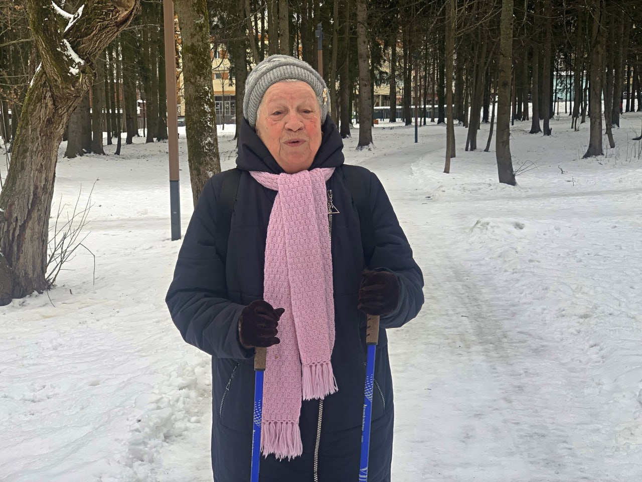 84-летняя жительница Краснознаменска Раиса Григорьевна. Фото: МБУК  «Городской парк культуры и отдыха»