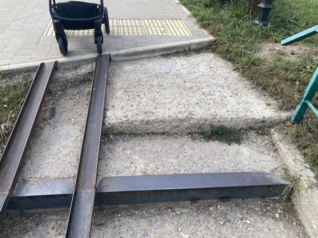 Фото: Мария Коновалова. Так пандус выглядел в прошлом году
