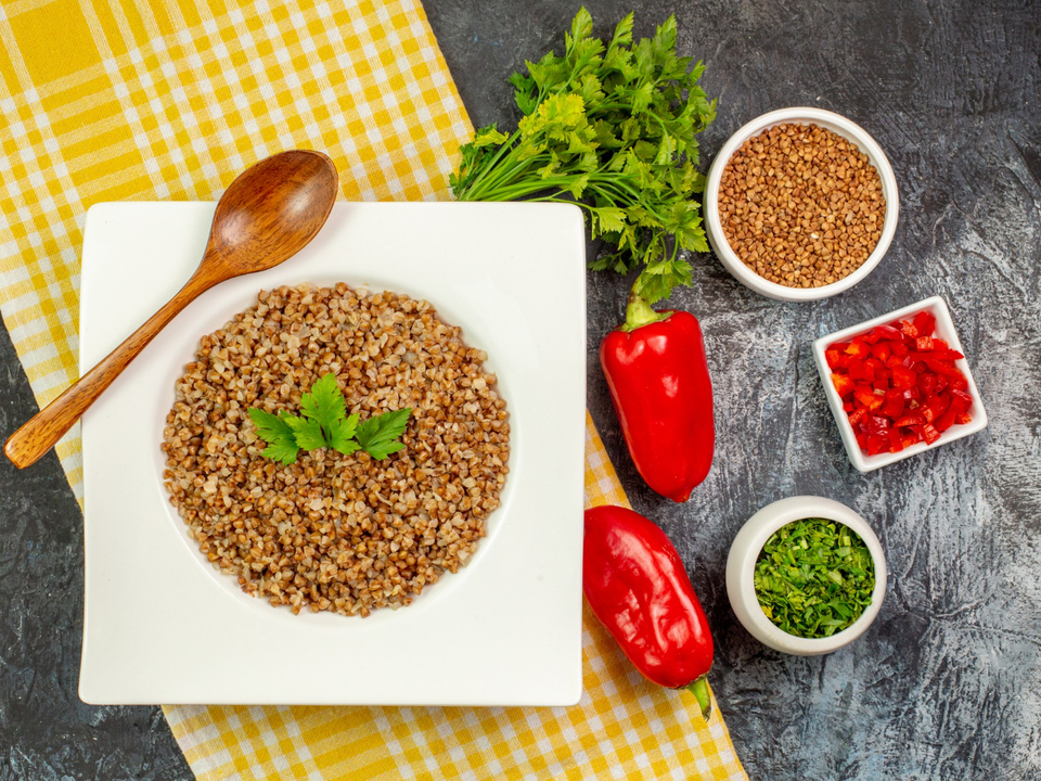 Гречка с зеленью и болгарским перцем. Фото: соцсети