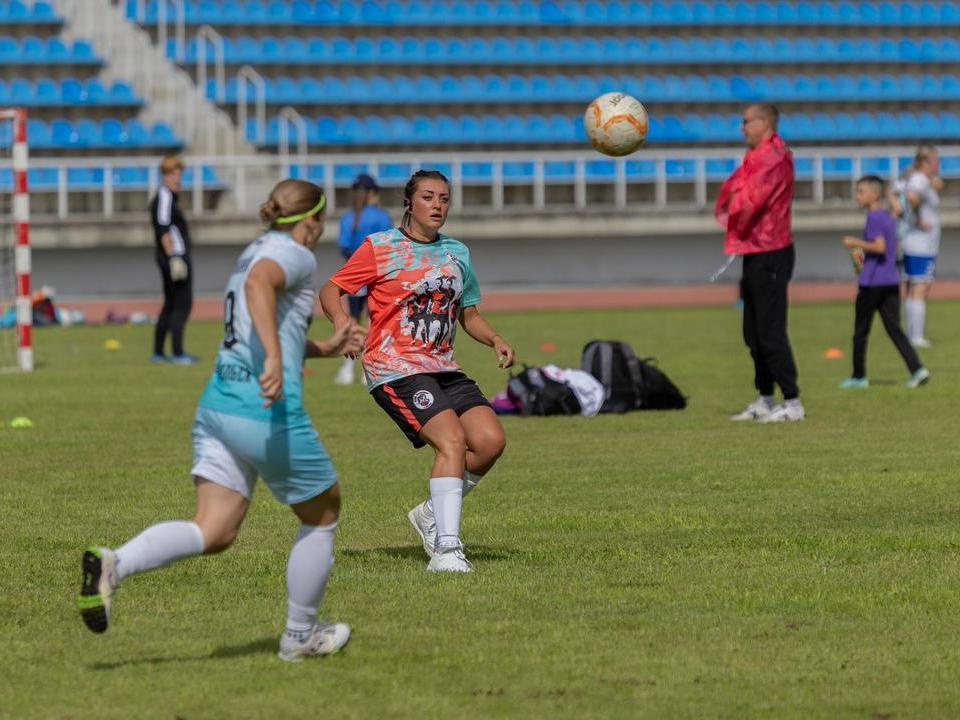 Фото: «Футбольные мамы» Раменский округ