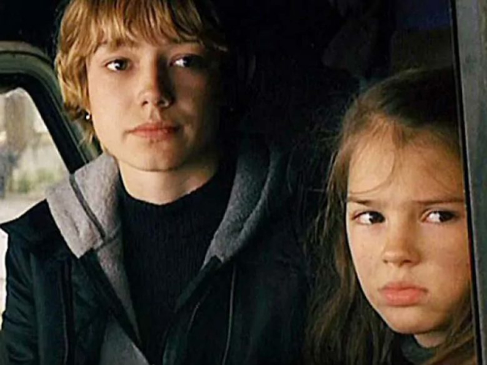 Кадр из фильма «Сестры». Режиссер С. Бодров мл. 2001 год