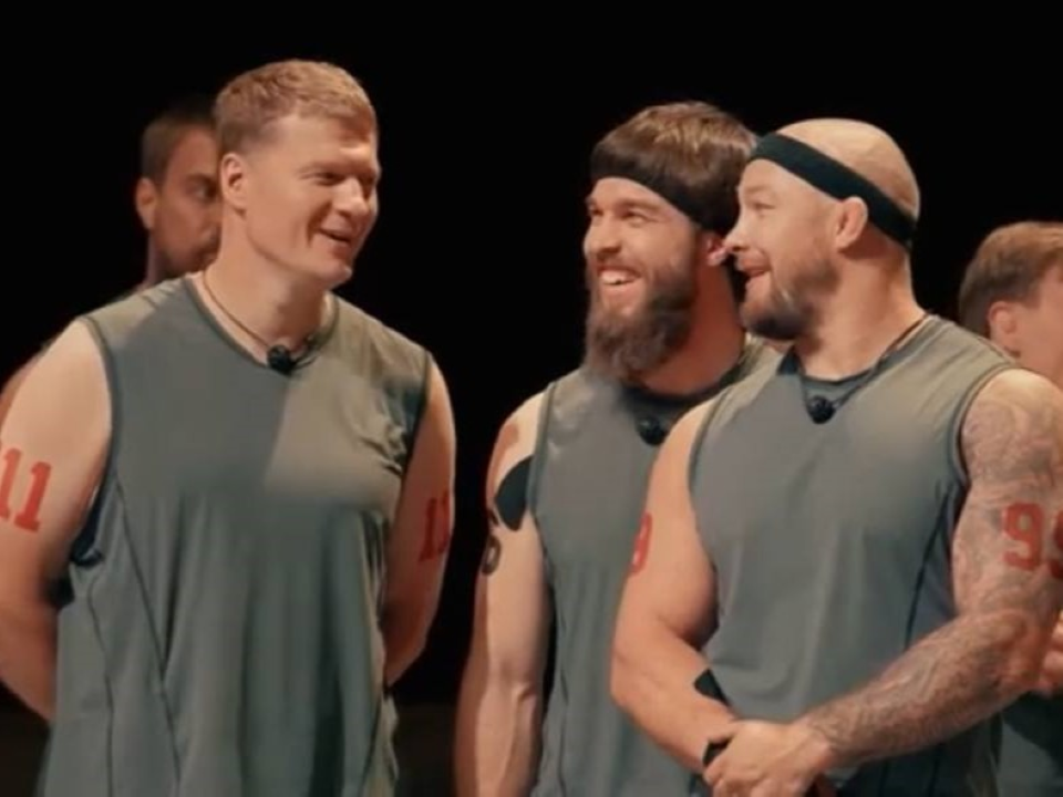 Кадр из видео телепрограммы «Титаны»