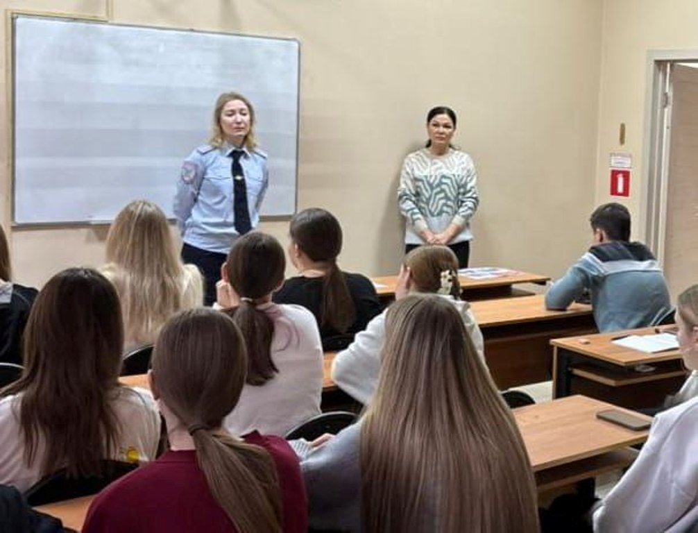 Фото: ЛОП на станции Кашира 