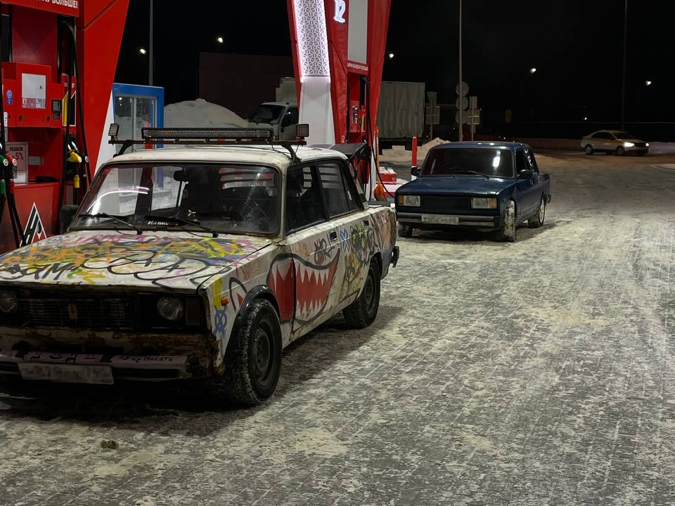 Михаил восстанавливает старые автомобили. Фото: личный архив Михаила Шибаева