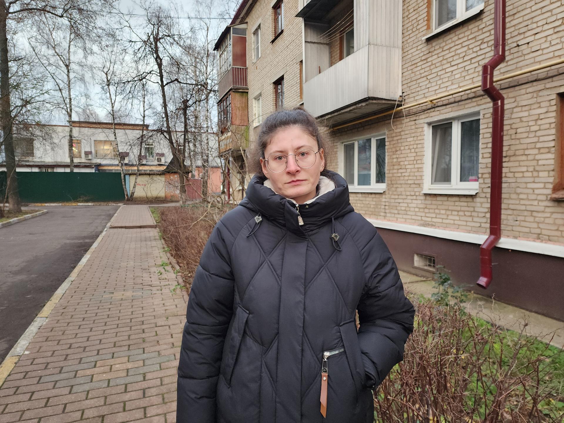 Карина, жительница дома № 6. Фото: МедиаБанк Подмосковья/Ирина Моисеева