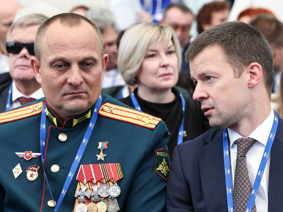 Герой России Иван Клещерев и глава Балашихи Сергей Юров. Фото: t.me/yrovsg