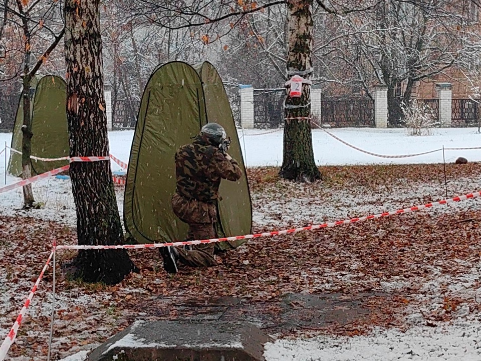 Один из этапов соревнований по тактической стрельбе. Фото: МедиаБанк Подмосковья/Елена Катасонова