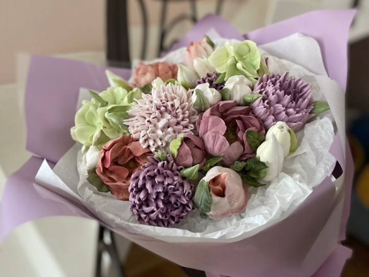 Фото: городская доска объявлений 