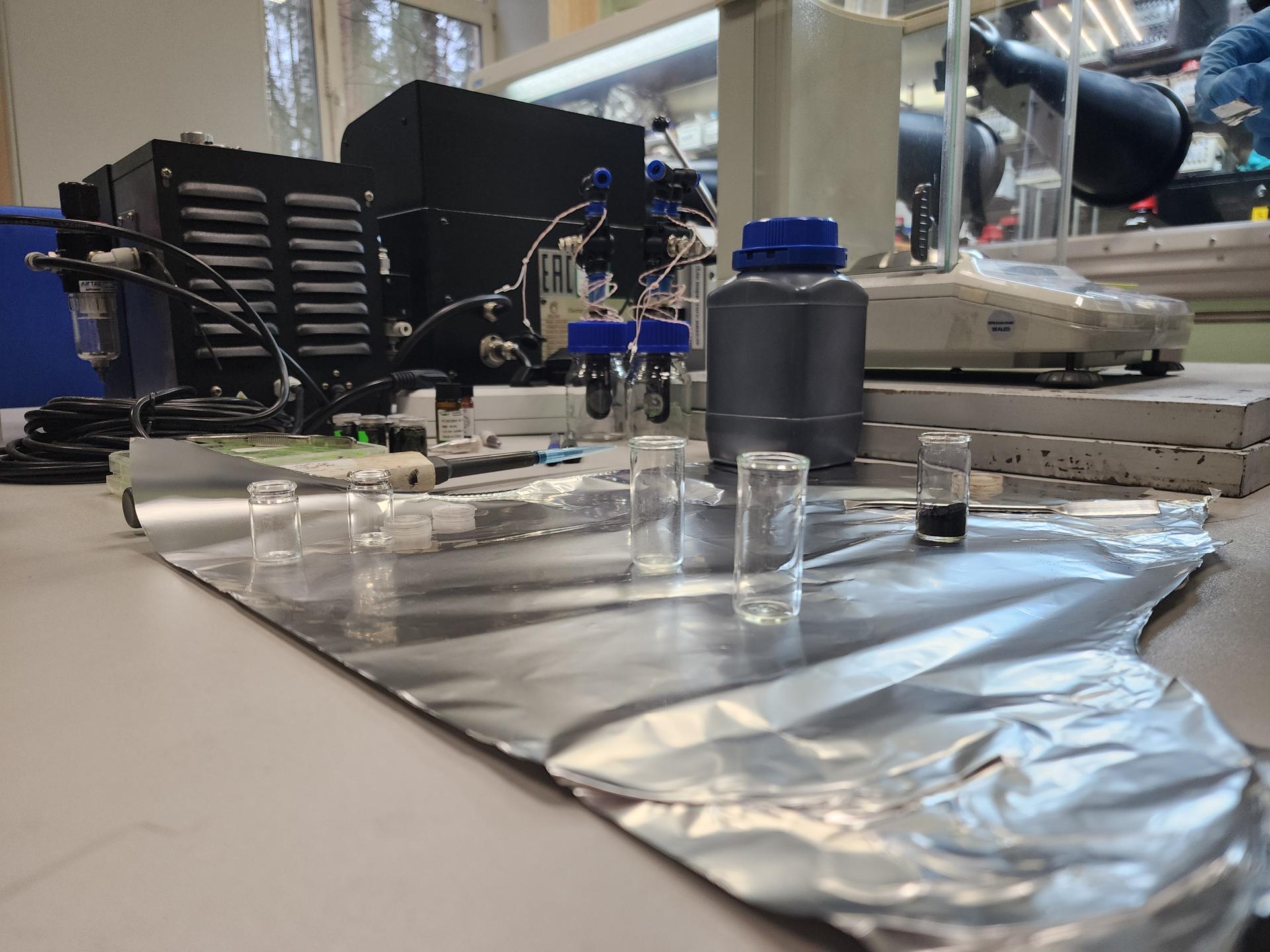 Экспериментальный аккумулятор. Фото: Иван Петрушин 