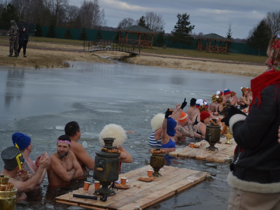Чубаров — третий слева. Фото: личный архив Александра Чубарова