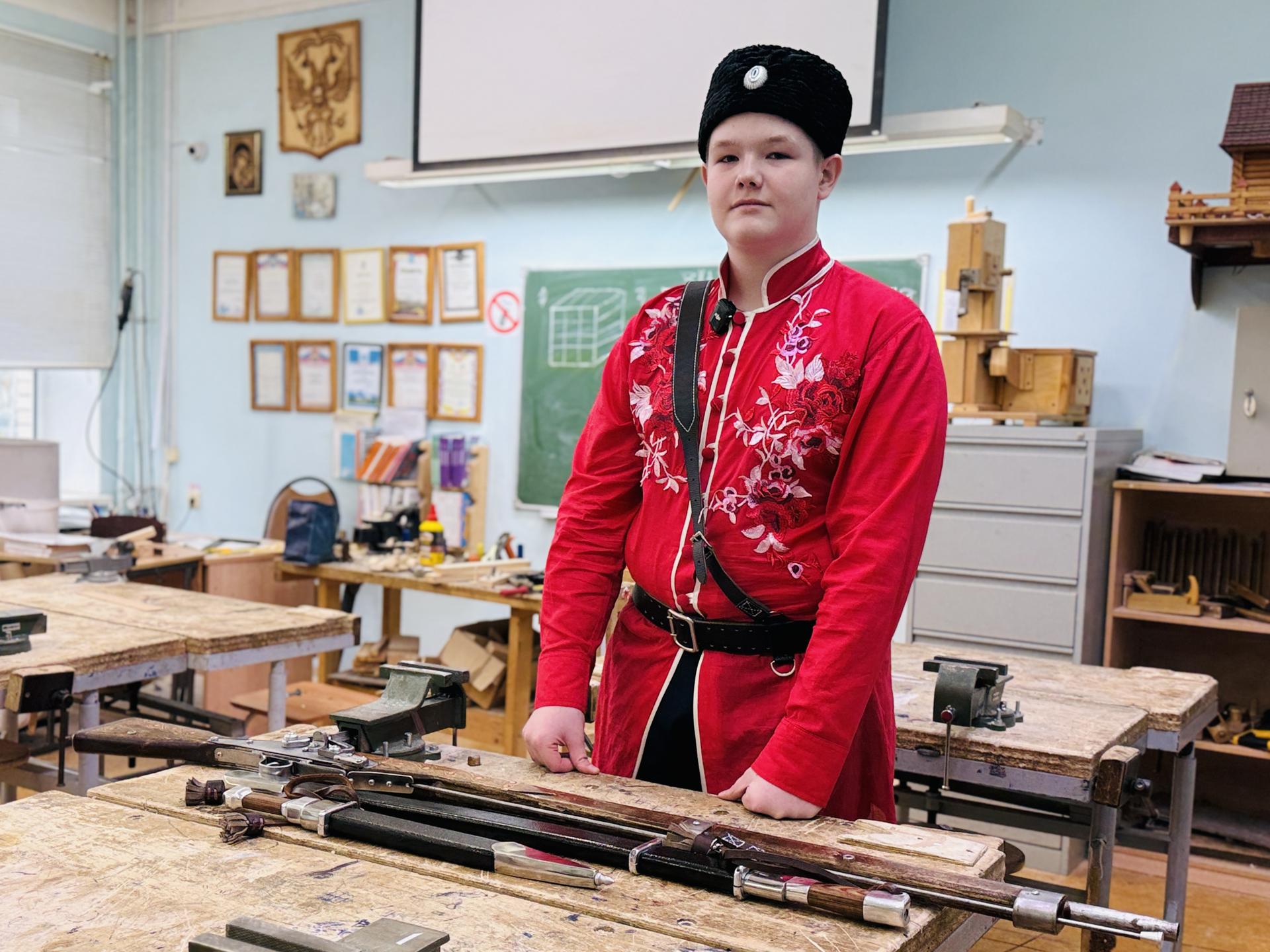 Артем Ледовский, создатель коллекции «Казацкая снаряга». Фото: МедиаБанк Подмосковья/Ольга Стаферова