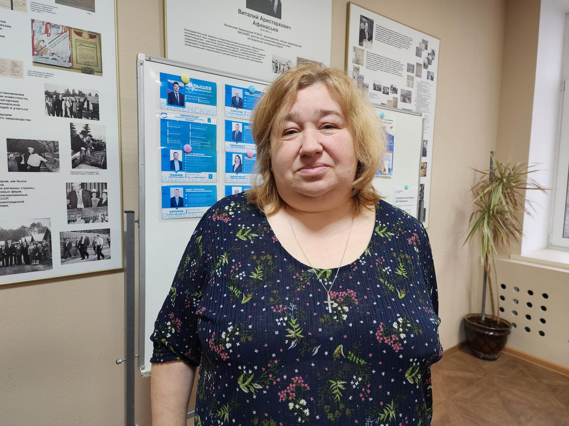 Елена Копылова, жительница поселка Родники. Фото: МедиаБанк Подмосковья/Ирина Моисеева