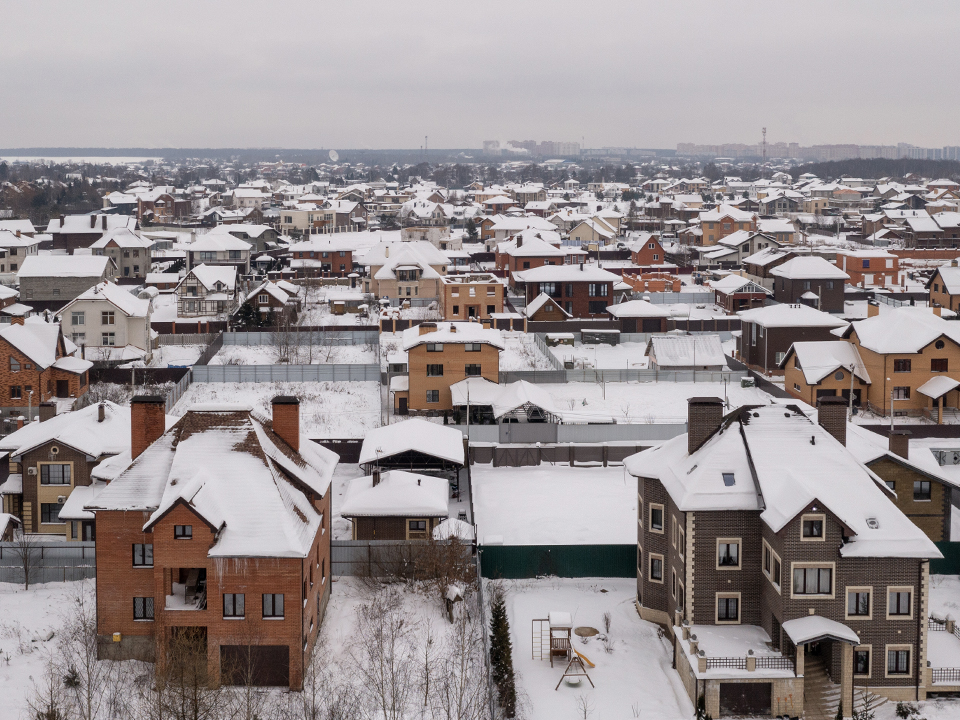 Фото: istockphoto.com/demerzel21