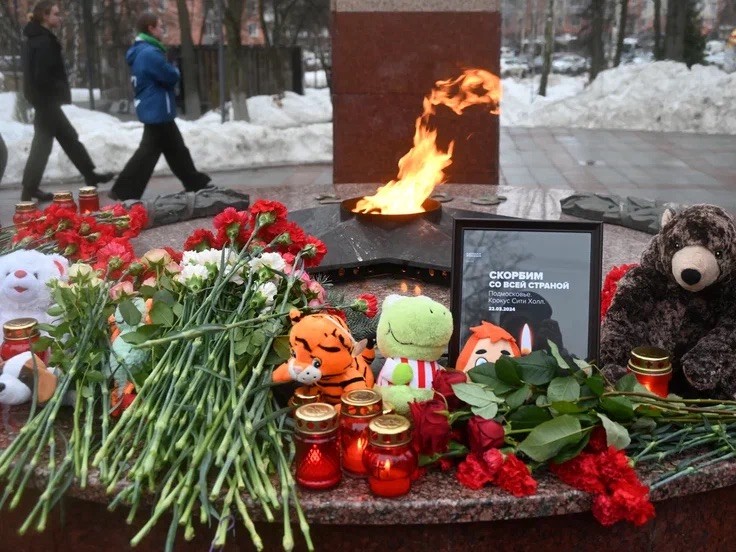 В память о жертвах красногорского теракта в Видном возложат цветы: полдень, Аллея Славы