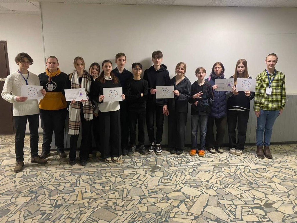 Воскресенские студенты и школьники побывали на экскурсии по предприятию