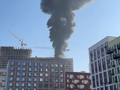 Пожар в Ленинском округе: горит строящаяся многоэтажка