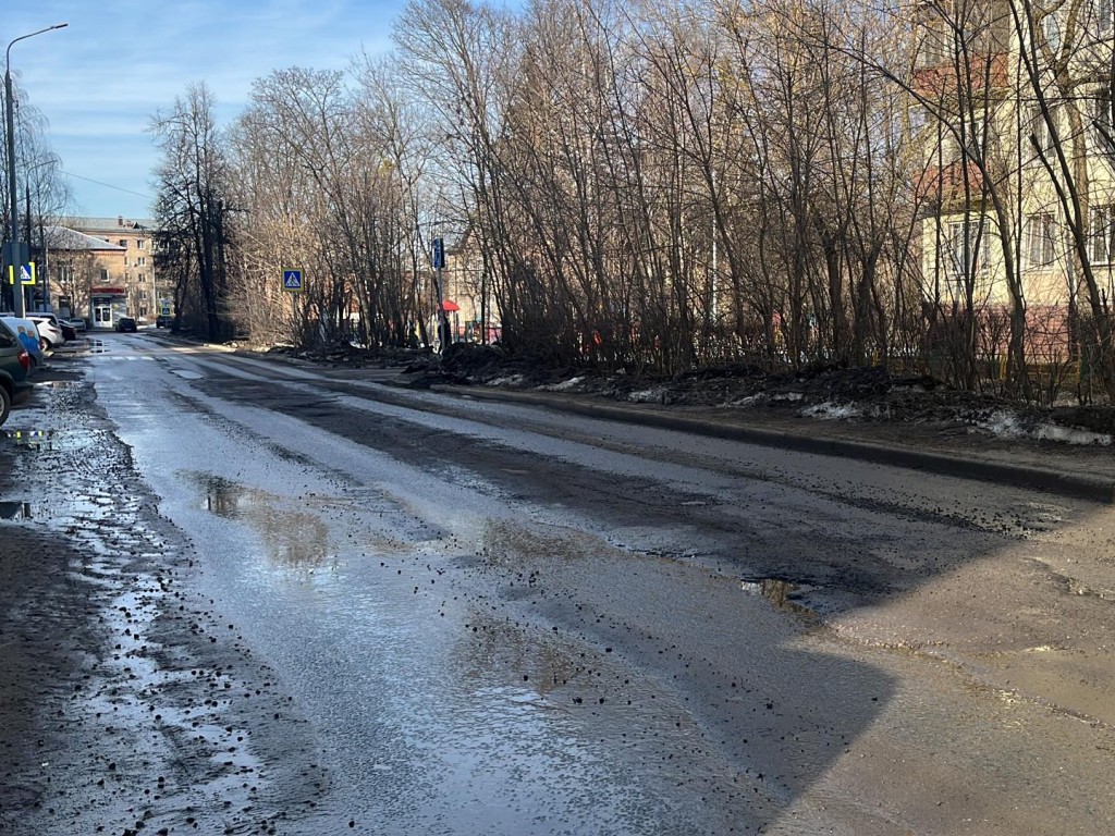 Залатают ямы и положат новый асфальт: в Балашихе стартовал сезон дорожных работ