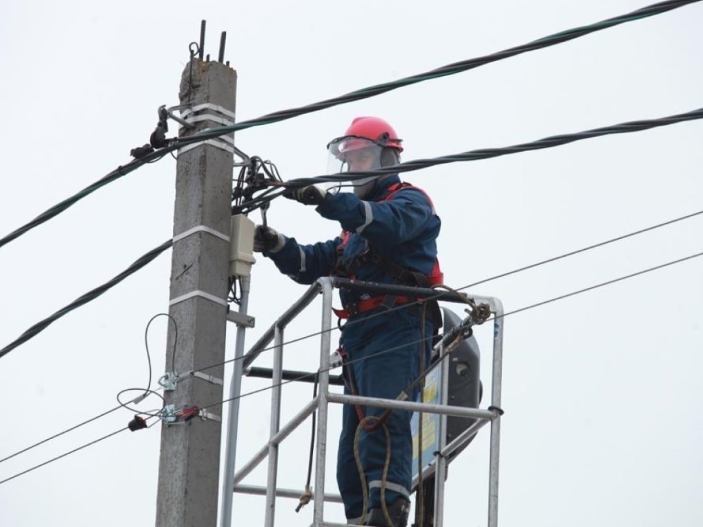 Плановые работы на электросетях пройдут в четверг в семи поселках под Чеховом