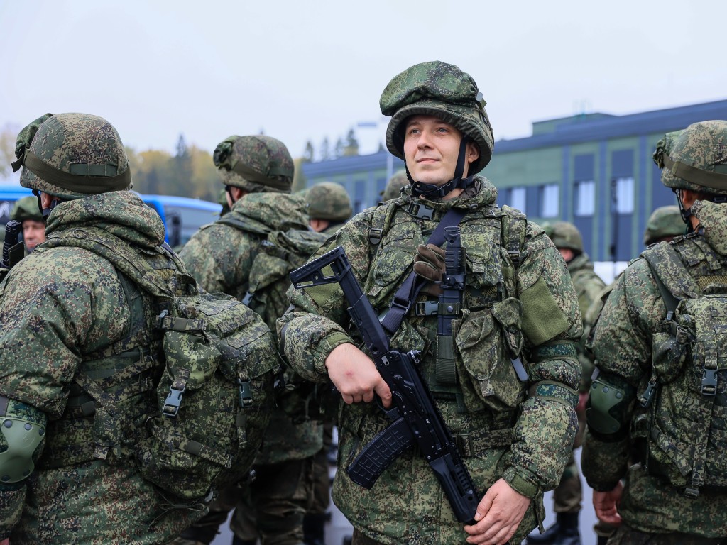 Владимир Шапкин: «Военная службы по контракту — это возможность служить своему Отечеству верой и правдой»