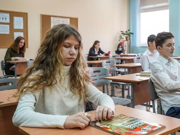 Более 93 тыс девятиклассников Подмосковья прошли итоговое собеседование по русскому языку