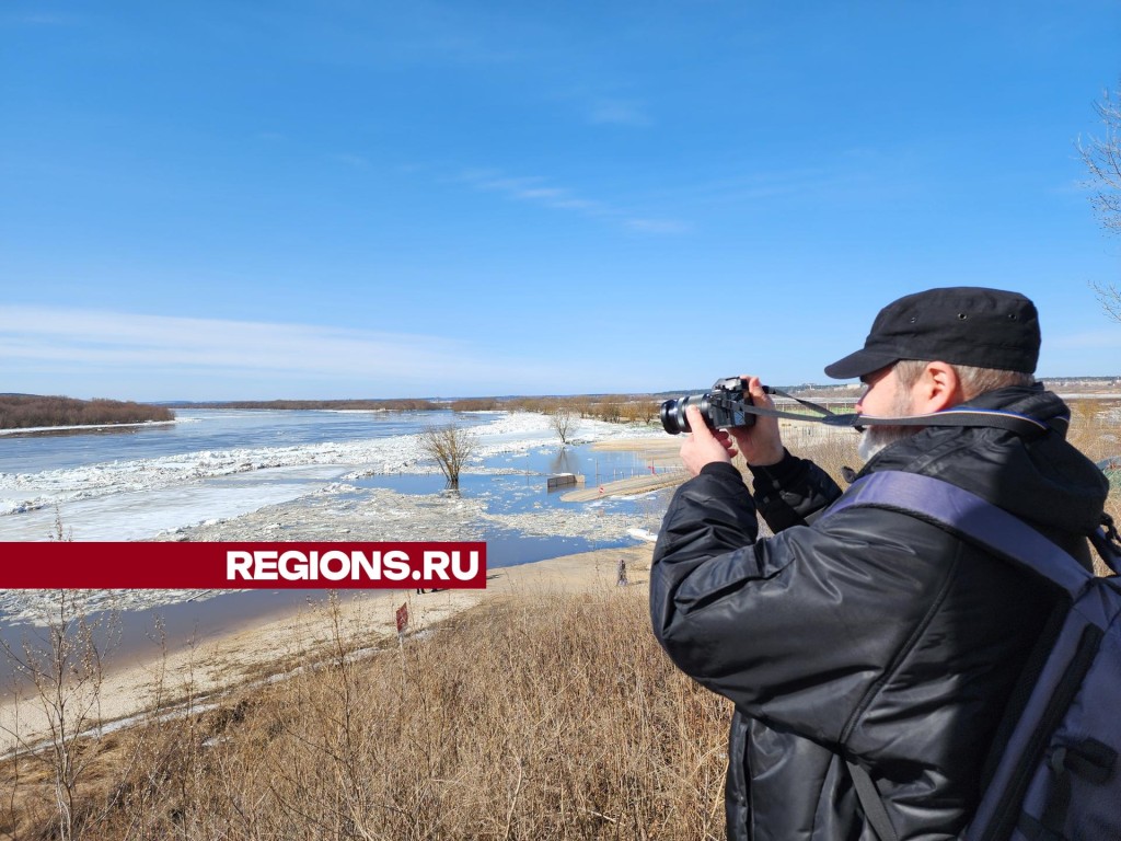 Ледоход на Оке под Серпуховом под контролем МЧС