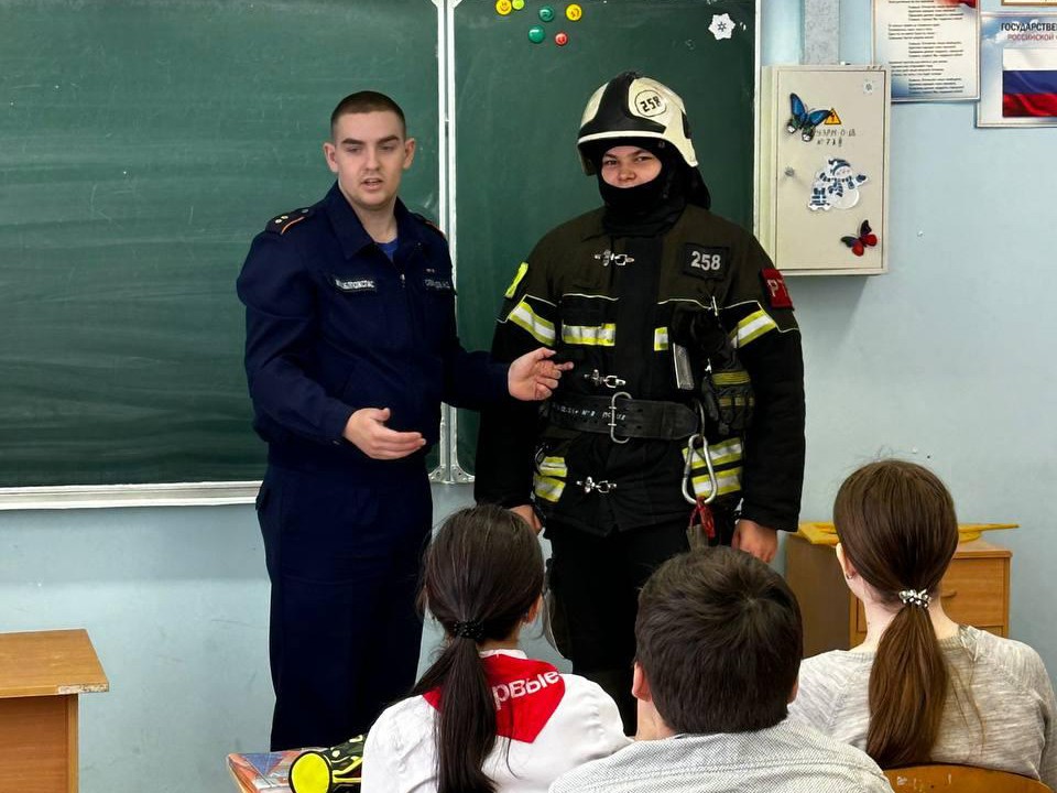 На уроке безопасности в одной из подольских школу понадобились спасатели