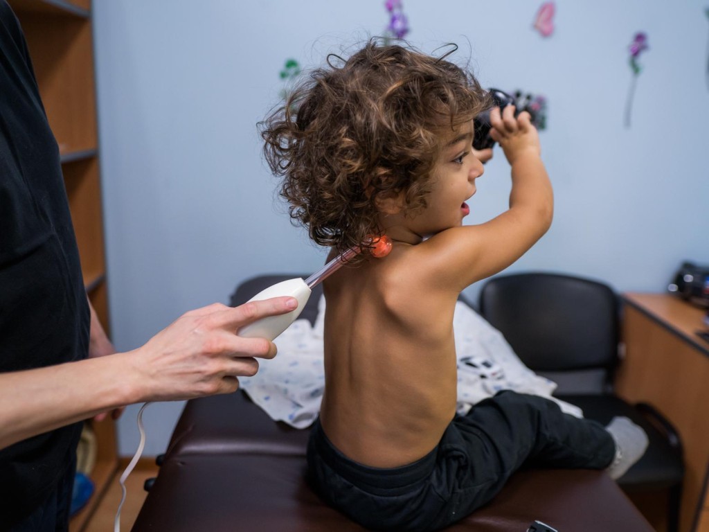 Дзержинских детей лечат импульсами переменного тока