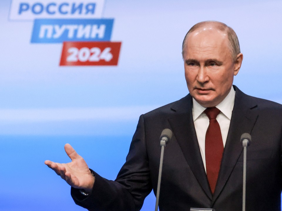 Путин победил на выборах президента России с рекордным результатом, набрав 87,28% голосов