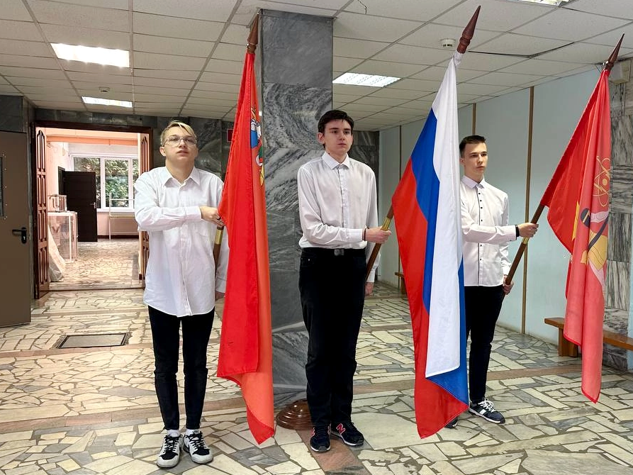 Студенты Электростальского колледжа почтили память жертв теракта