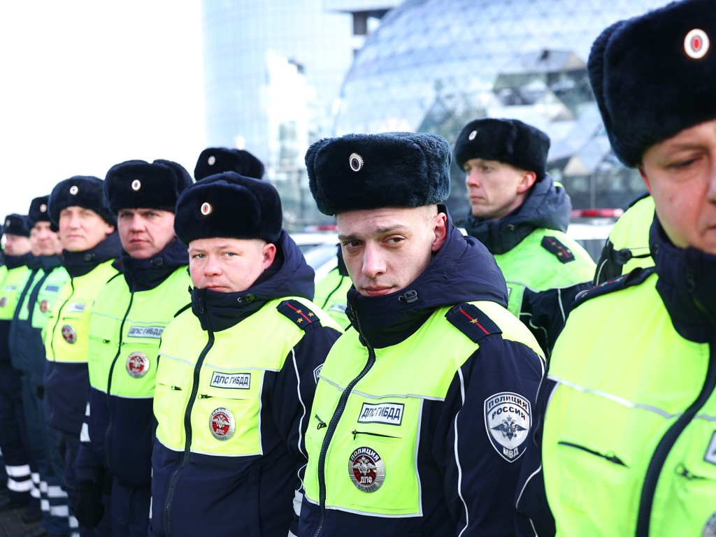 Пущинские сотрудники ДПС получили новые патрульные машины