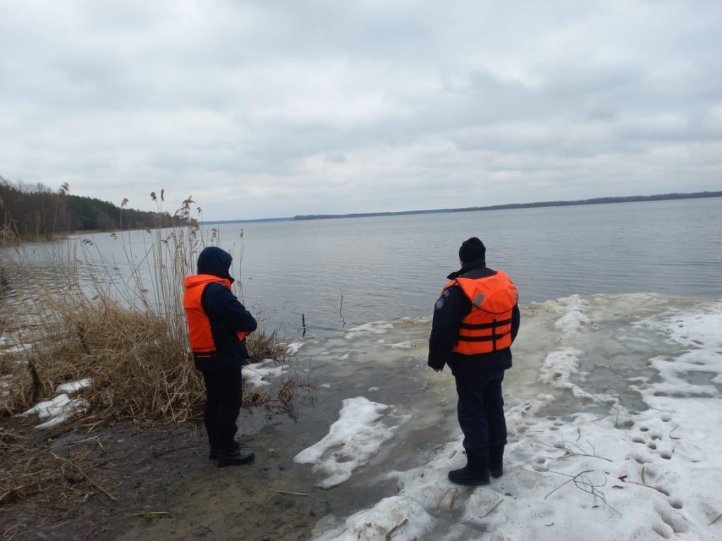 В Талдомском округе выявлено две реки, где лед достиг критически малой толщины