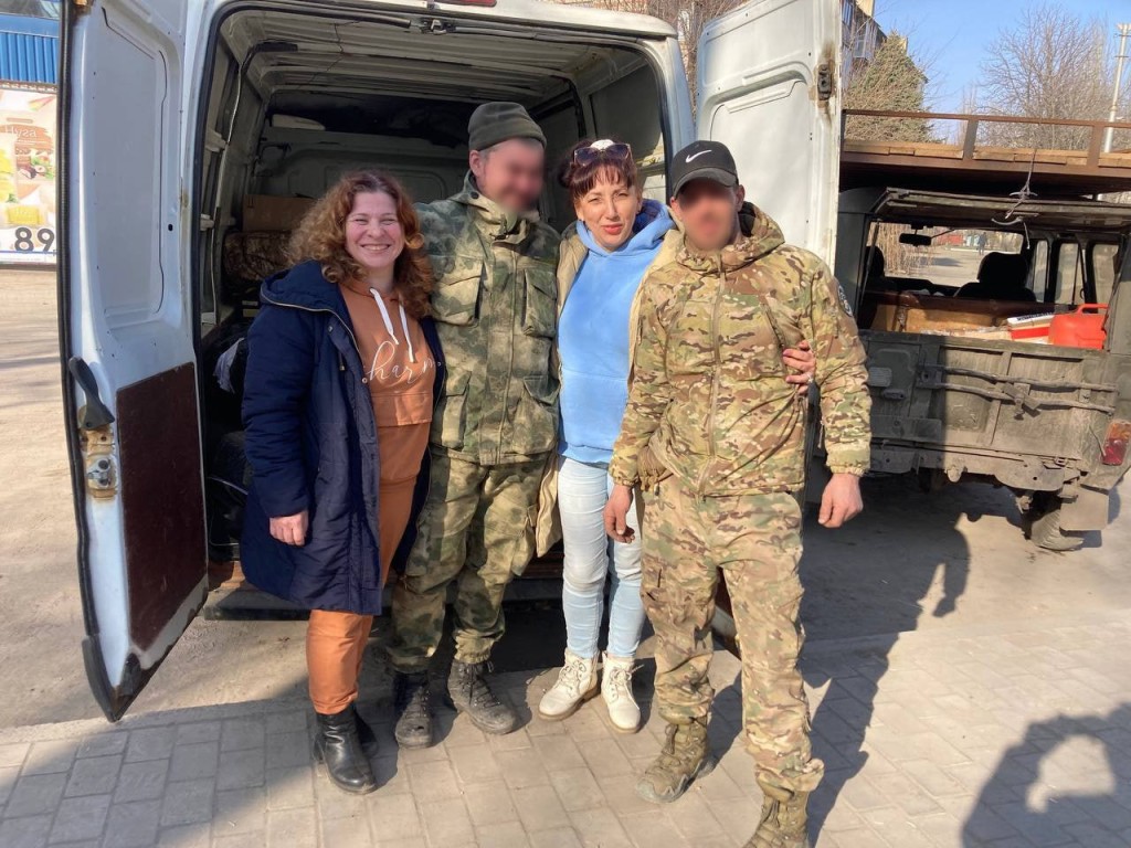 Участники СВО получили гуманитарную помощь от земляков из Волоколамска