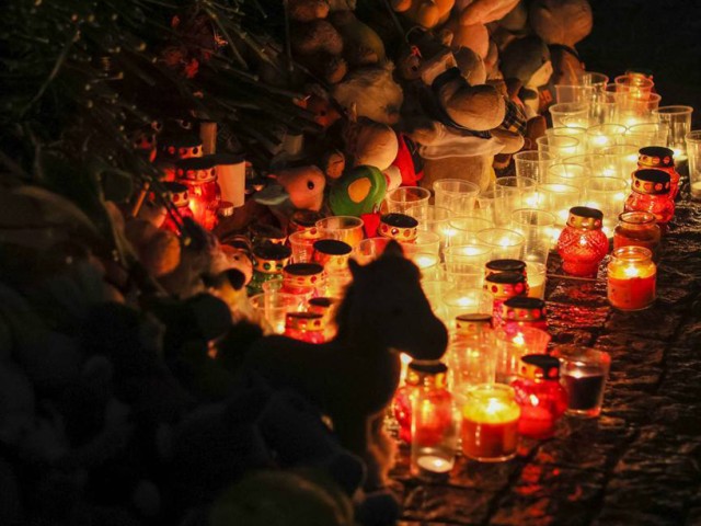 Завтра на площади Славы вновь зажгут свечи в память о погибших в «Крокус Сити «Холле»