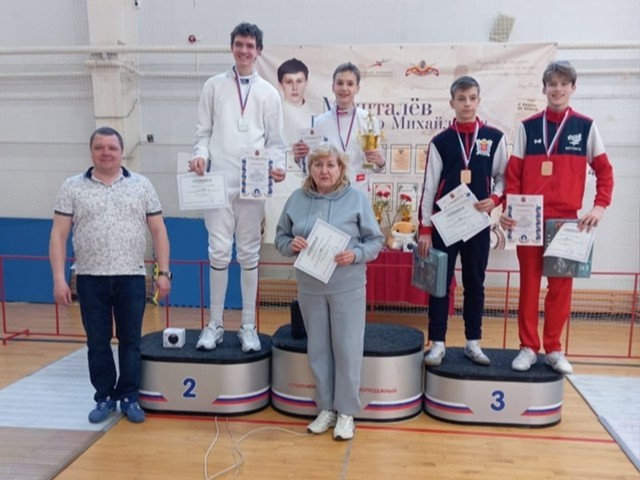 Юный кандидат в мастера спорта стал победителем Всероссийского турнира по фехтованию