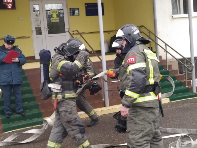 Спасатели ликвидировали условный пожар в пансионате для инвалидов по зрению