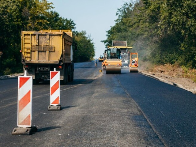 В Одинцовском округе ищут подрядчика, который будет заниматься уборкой дорог в летнее время