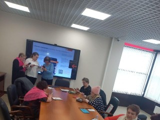 Уроки компьютерной грамотности для активных долголетов проводятся в Одинцовском МФЦ