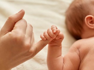 В рейтинге имен новорожденных в марте на первом месте Юстина и Ратибор